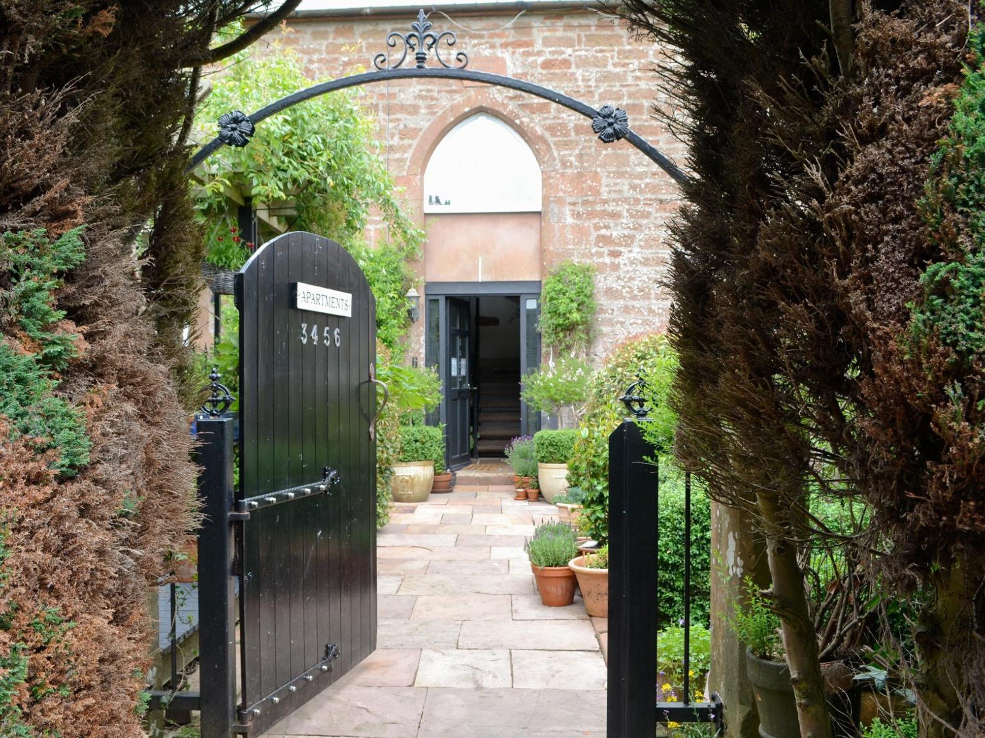 5 Church Square Rigg Exterior foto